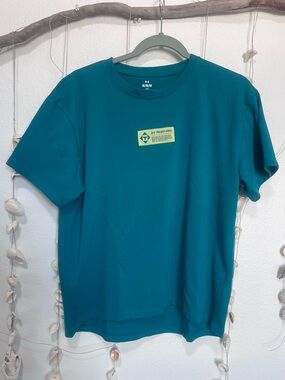 Under Armour Men’s Teal Crewneck T-Shirt with Small Chest Patch